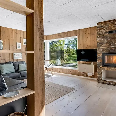 Sylva - 150m From The Sea By Interhome