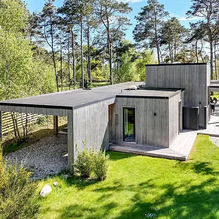 Sylva - 150m From The Sea By Interhome *